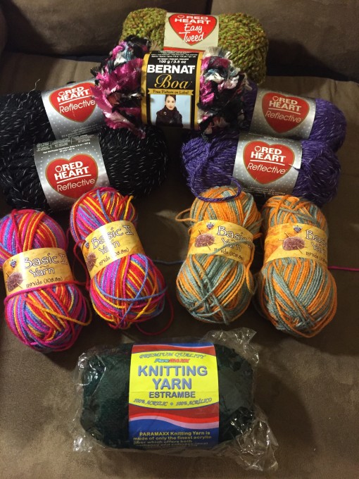 Rachee's stash of yarn + giveaway